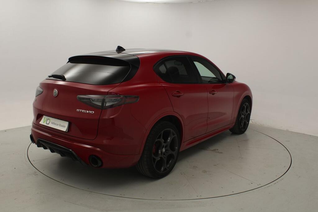 Alfa Romeo Stelvio TRIBUTO ITALIANO 2.1 TD 210CV Q4 AT8 5P 3