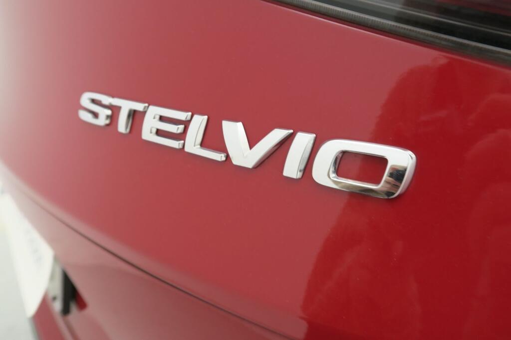 Alfa Romeo Stelvio TRIBUTO ITALIANO 2.1 TD 210CV Q4 AT8 5P 19