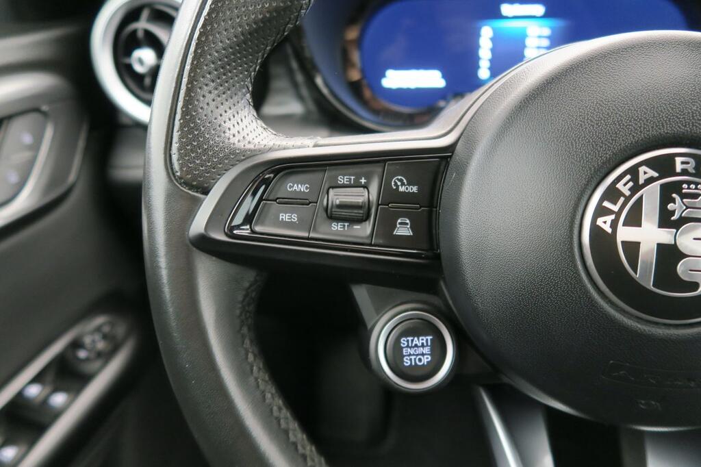 Alfa Romeo Tonale SPECIALE 1.3 MULTI-AIR PHEV 280 CV Q4 4WD 5P 12