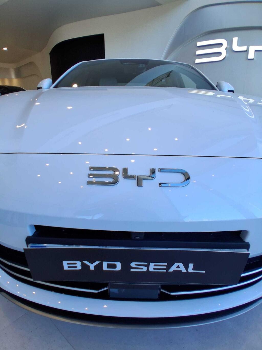 BYD Seal 6 DM-i Sedan 1.5 DM-I COMFORT LITE 212 4P 4