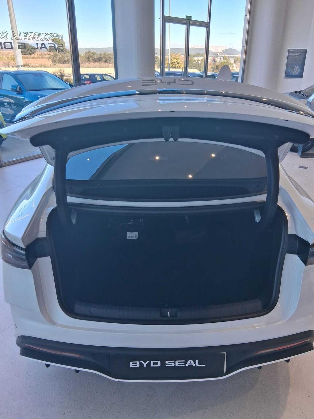 BYD Seal 6 DM-i Sedan 1.5 DM-I COMFORT LITE 212 4P 14