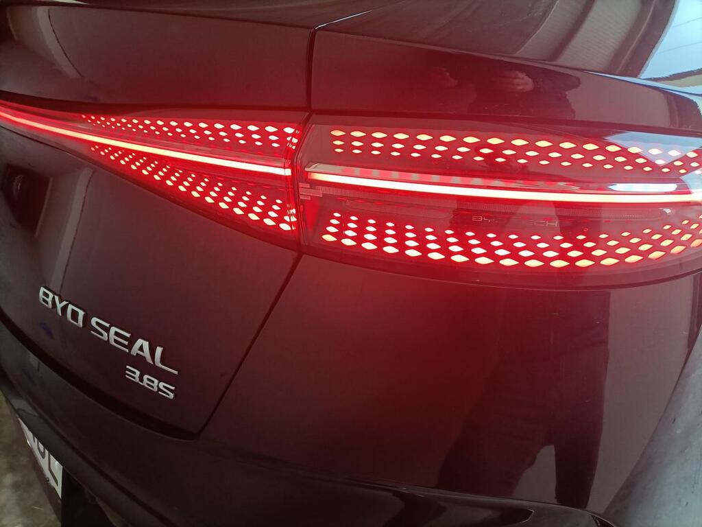 BYD Seal Sedan BEV 83KWH EXCELLENCE 4WD 530 4P 12