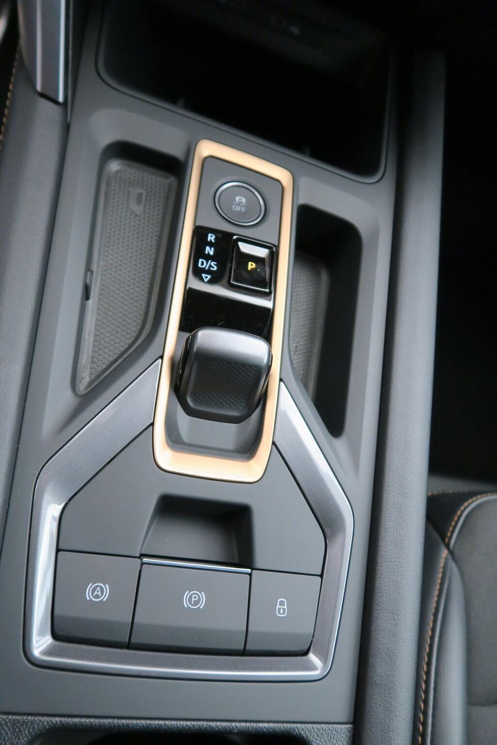 Cupra León ST 1.5 ETSI MHEV DSG 150 CV 5P 8