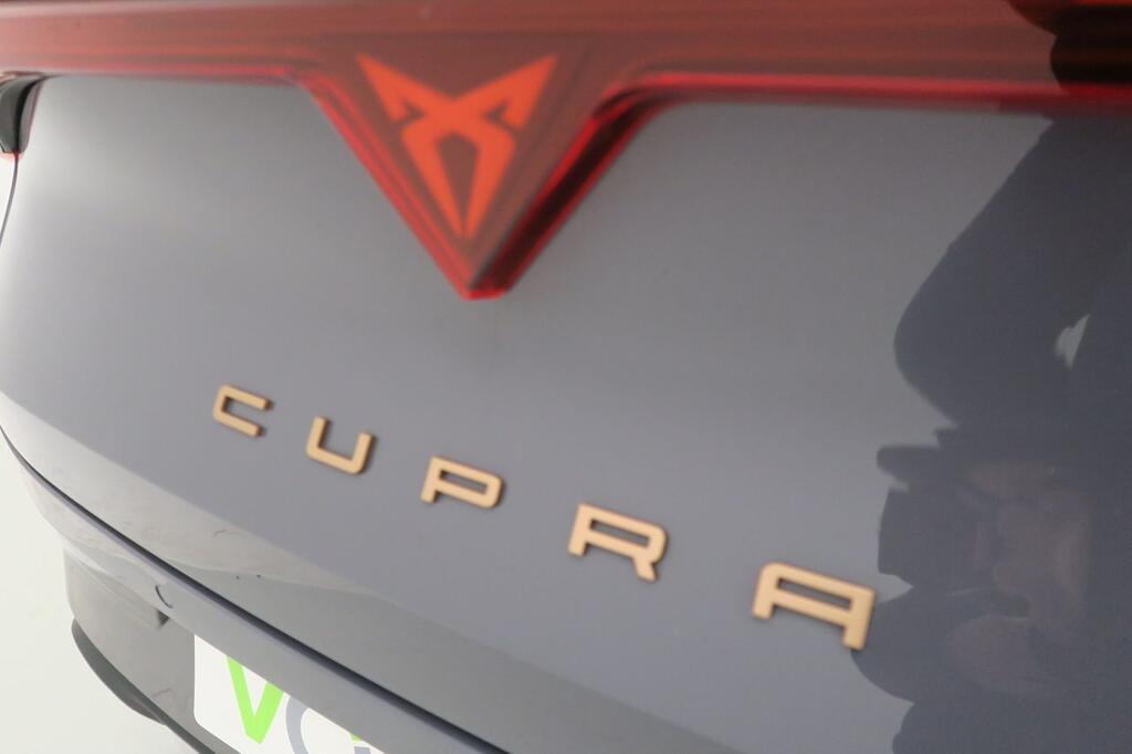 Cupra León ST 1.5 ETSI MHEV DSG 150 CV 5P 19