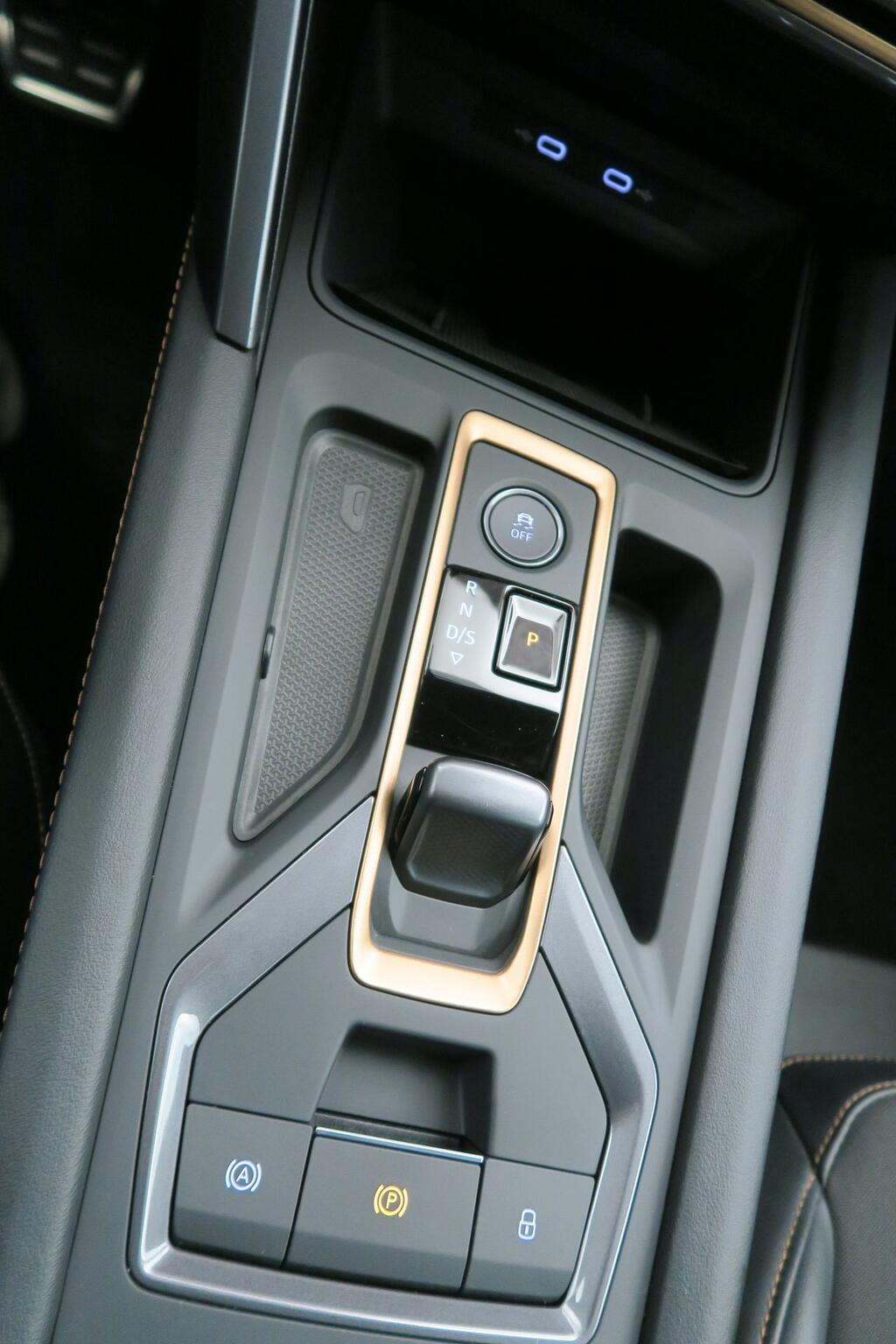 Cupra León ST 1.5 ETSI MHEV DSG 150 CV 5P 9