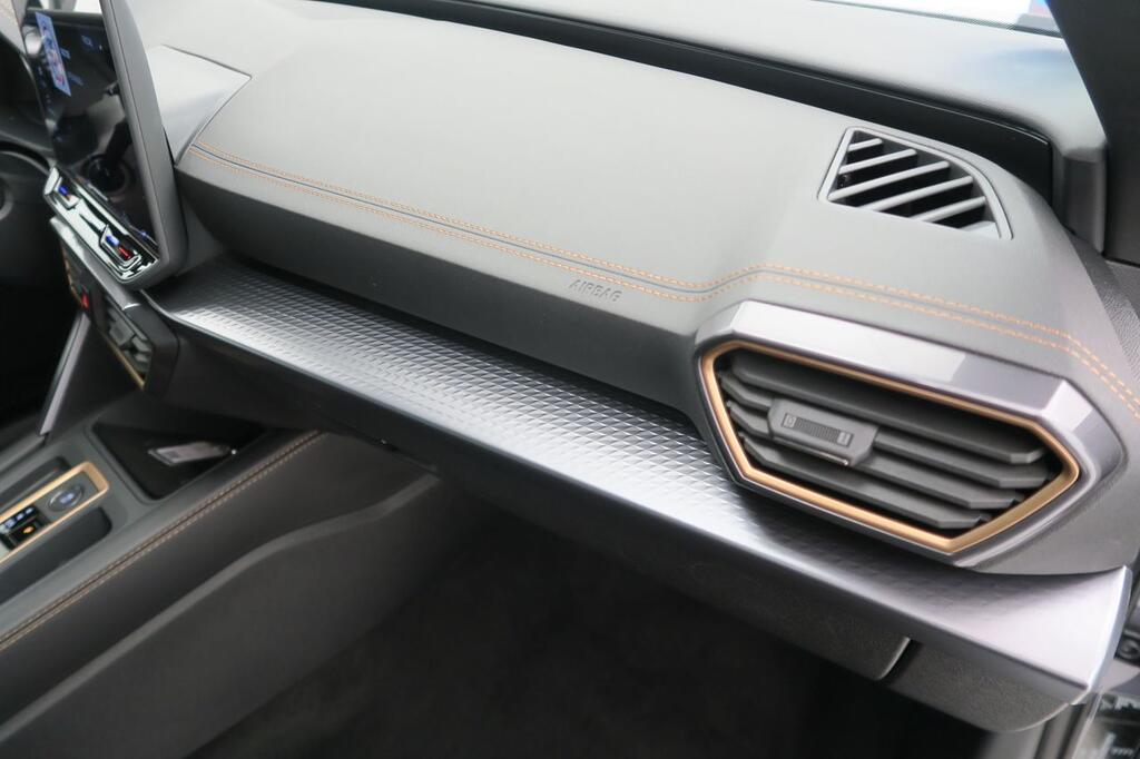 Cupra León ST 1.5 ETSI MHEV DSG 150 CV 5P 15