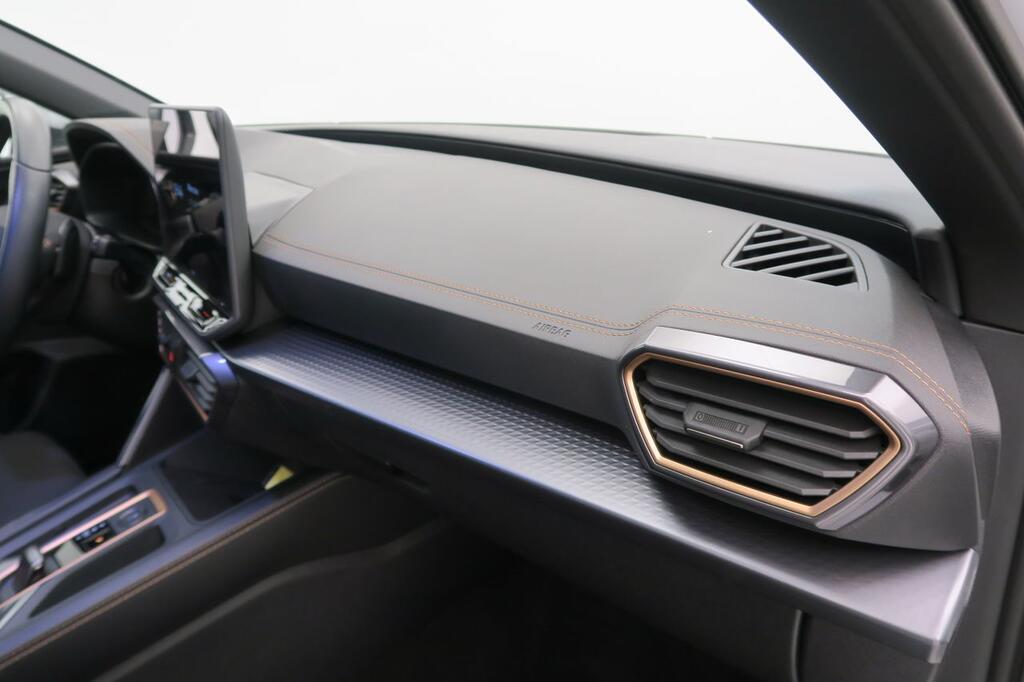 Cupra León ST 1.5 ETSI MHEV DSG 150 CV 5P 16