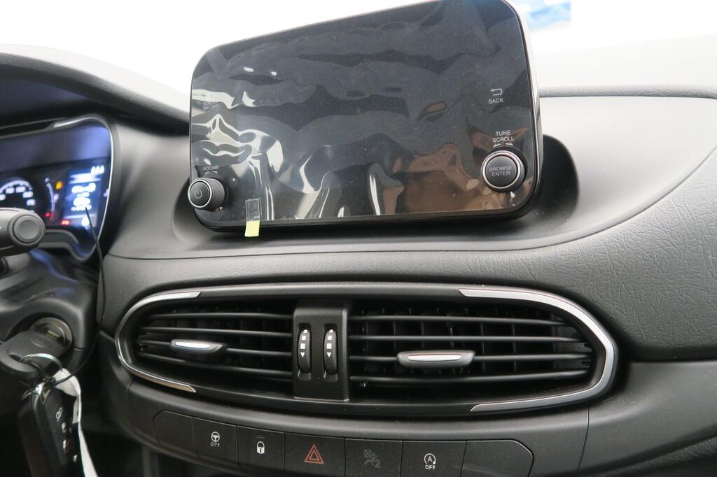 Fiat Tipo MONOTRIM 1.6 MULTIJET 130CV 5P 9