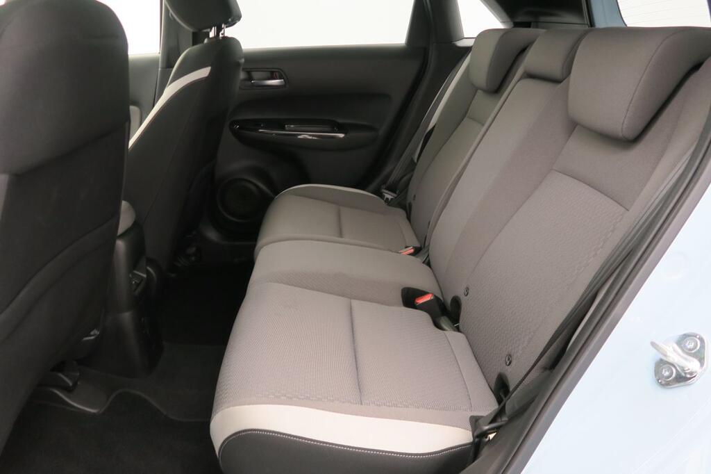 Honda Jazz HYBRID 1.5I-MMD CROSSTAR EXEC. BITONO 18