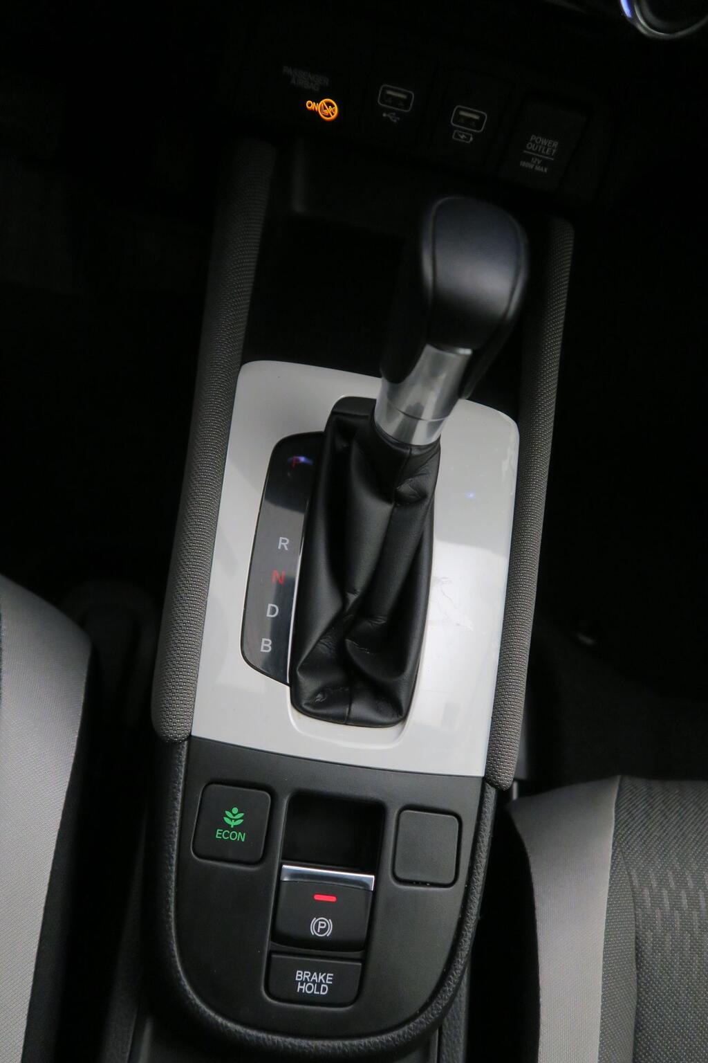 Honda Jazz HYBRID 1.5I-MMD CROSSTAR EXEC. BITONO 8