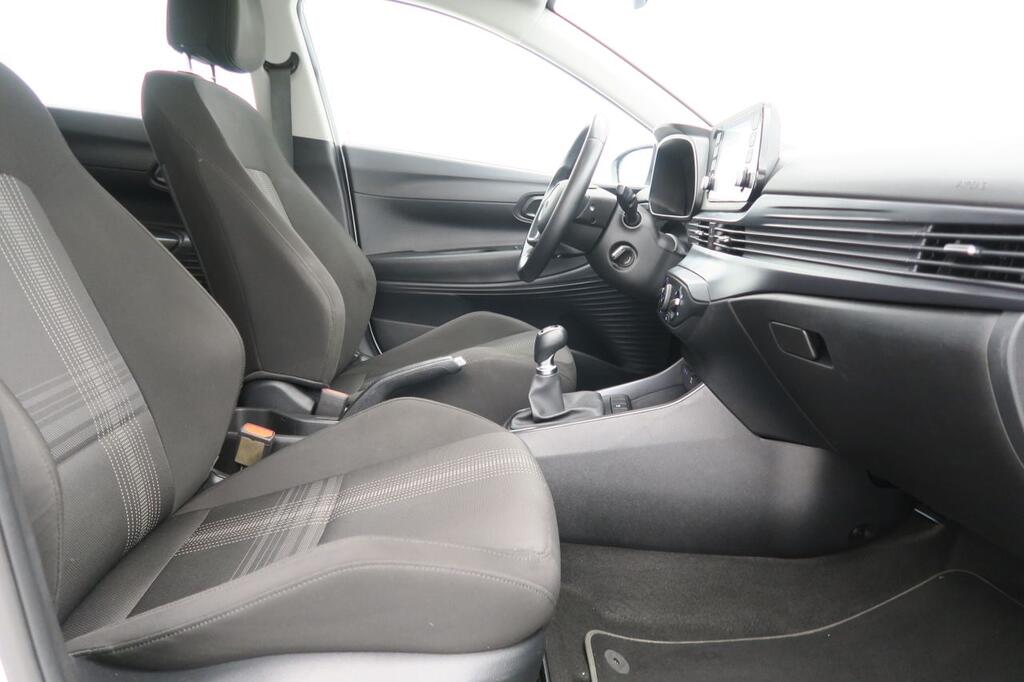 Hyundai Bayon MAXX 1.2 MPI 84 CV 5P 15