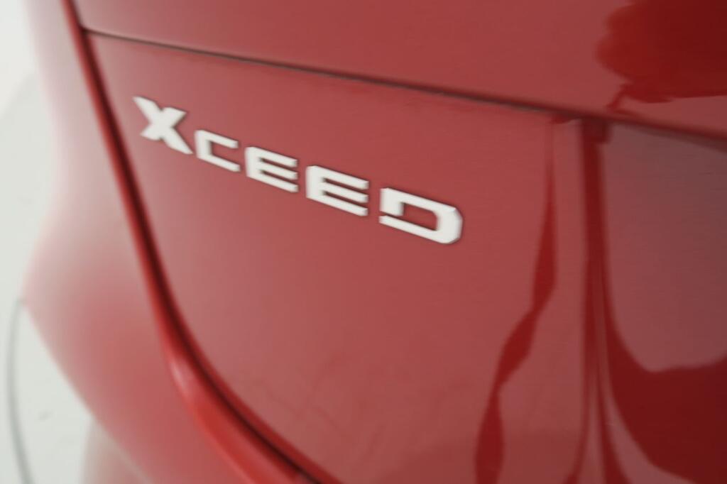 Kia Ceed 1.5 MHEV IMT TECH 160CV 5P 17