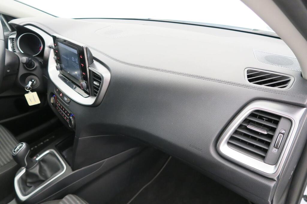 Kia Ceed 5P 1.0 T-GDI DRIVE 120 MY24 15