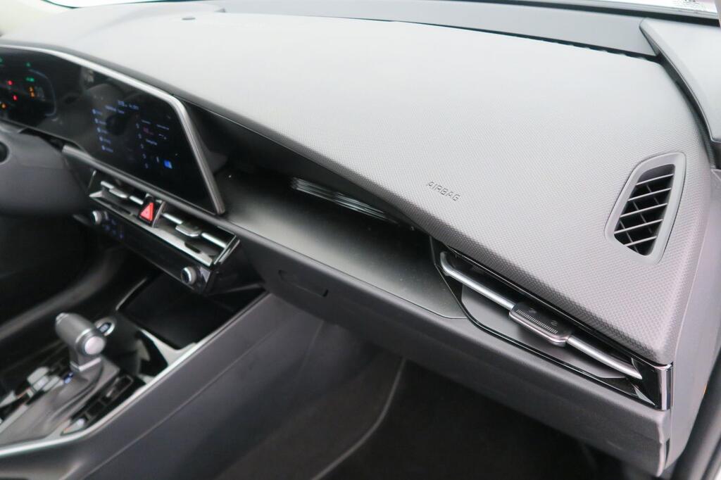 Kia Niro 1.6 HEV Concept 15