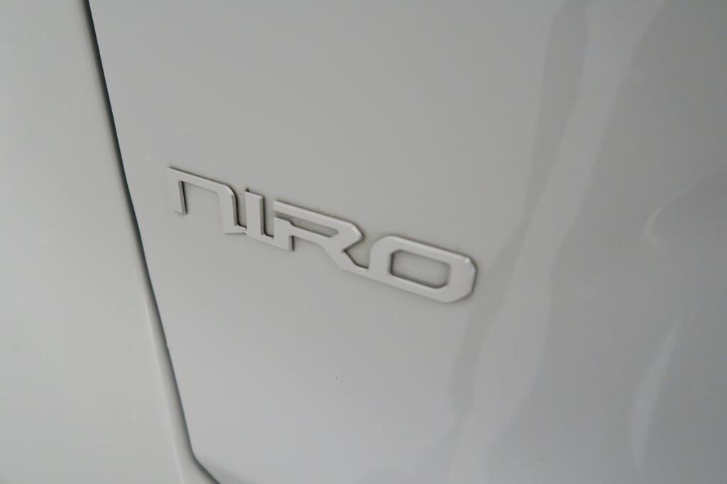 Kia Niro 1.6 HEV Emotion 21
