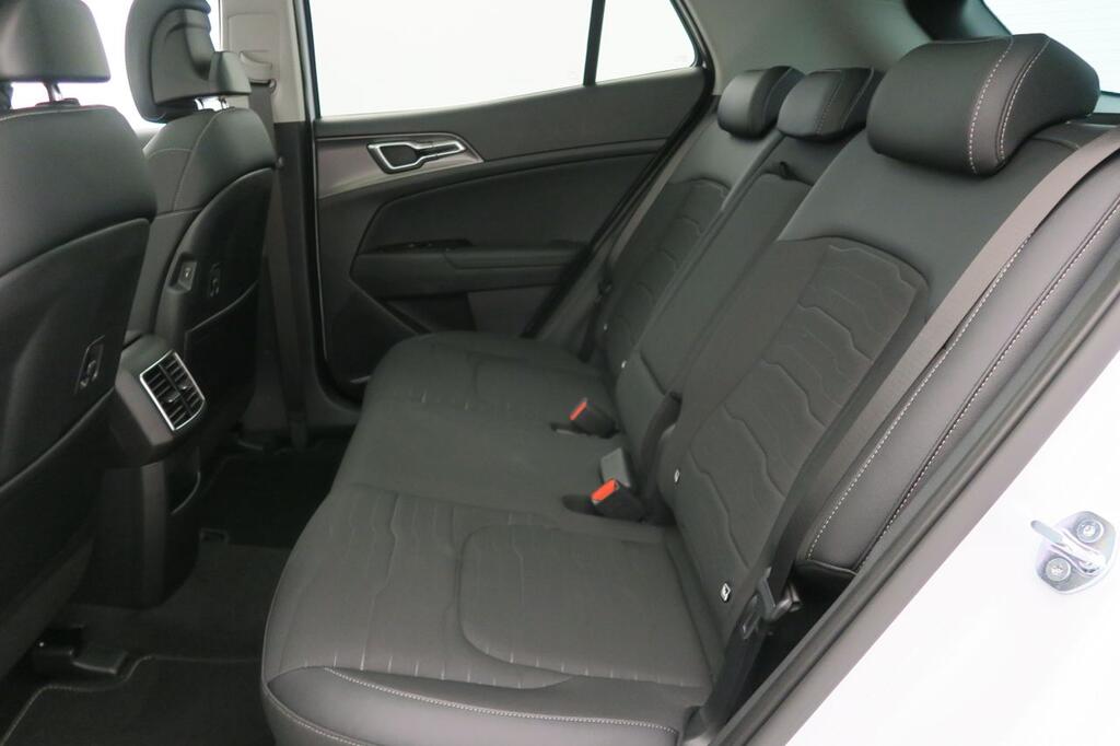 Kia Sportage 1.6 T-GDi PHEV Tech 4X4 (Pack Luxury) (17″) 18