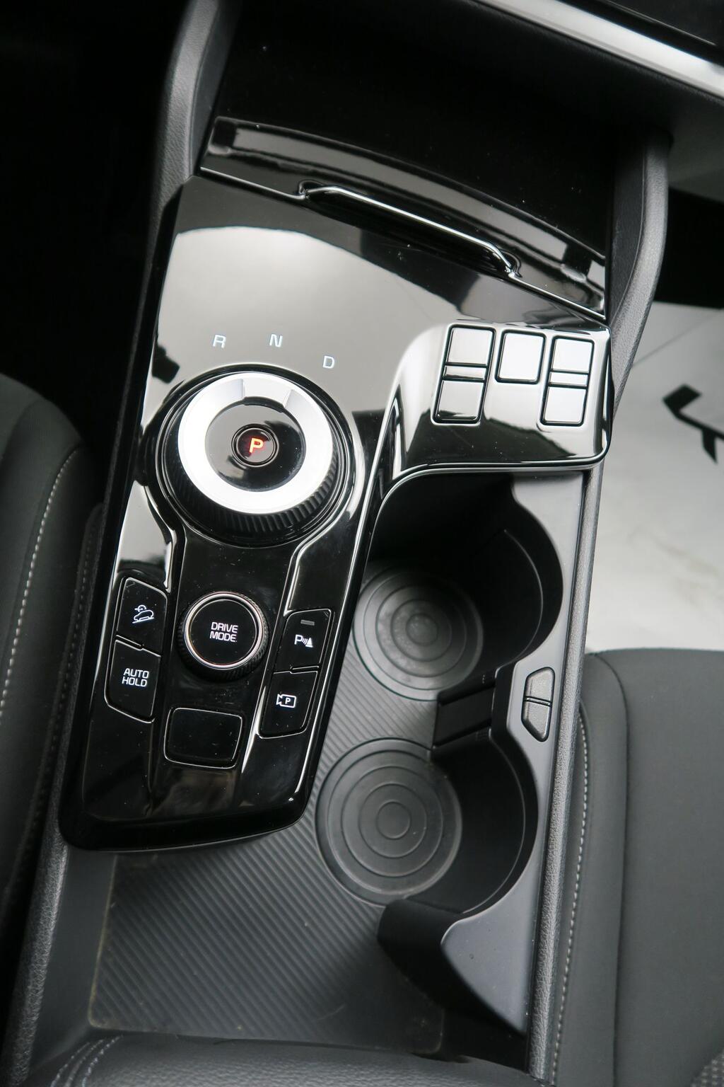 Kia Sportage SUV 1.6 T-GDI HEV DRIVE AUTO 230 5P 8