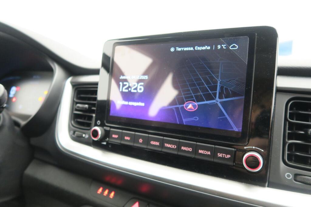 Kia Stonic 1.0 T-GDi MHEV 100CV Business 8