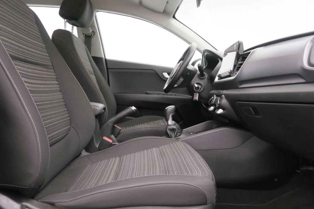 Kia Stonic 1.0 T-GDi MHEV 100CV Business 16