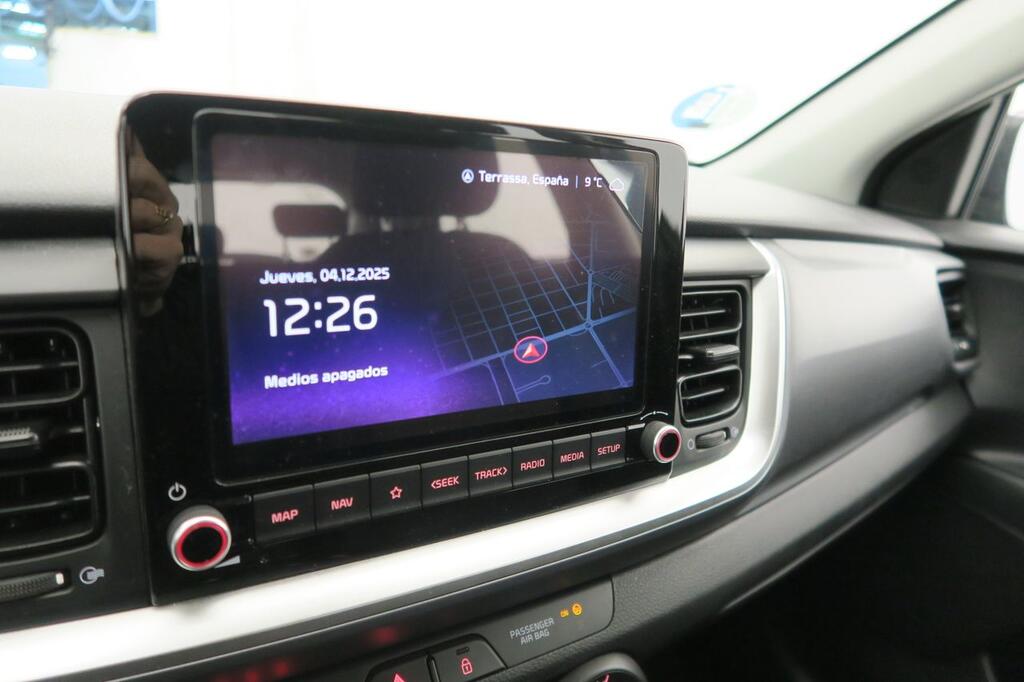 Kia Stonic 1.0 T-GDi MHEV 100CV Business 9