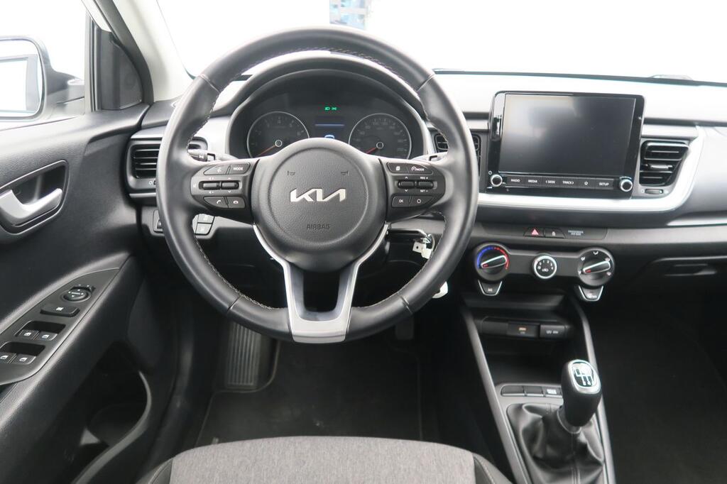 Kia Stonic CONCEPT 1.0 T-GDI MHEV IMT 100 CV 5P 16