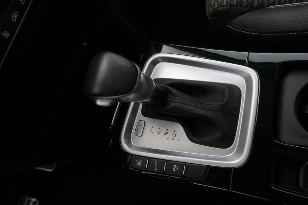 Kia XCeed ETECH 1.6 GDI PHEV 141 CV 5P 10