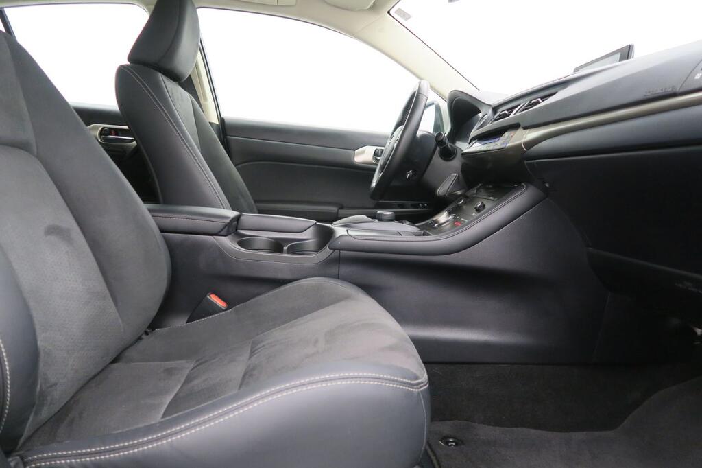 Lexus CT 200H EXECUTIVE 1.8 HYBRID136 CV AUTO 5P 17