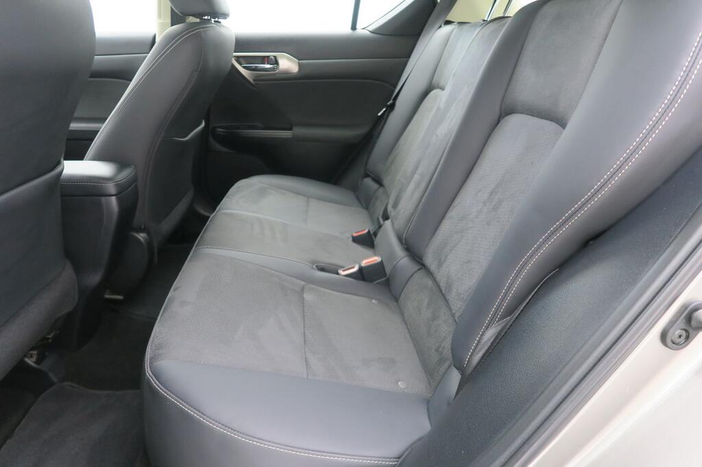 Lexus CT 200H EXECUTIVE 1.8 HYBRID136 CV AUTO 5P 19