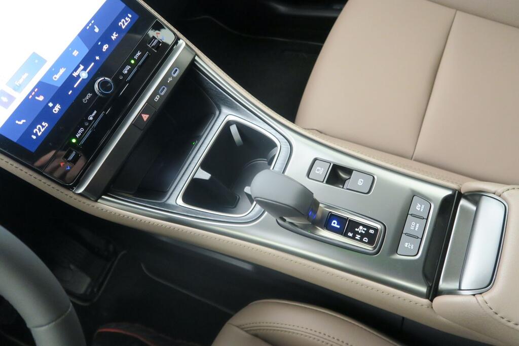 Lexus LBX ELEGANT PLUS 1.5 HYBRID 136 CV AUTO 5P 12