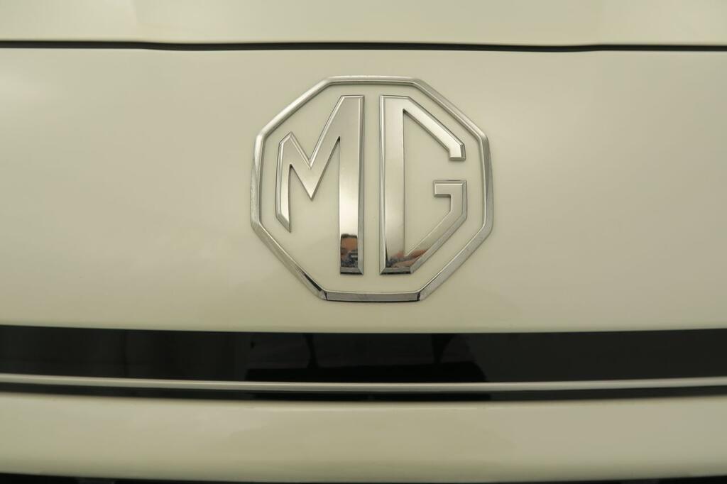 MG HS SUV 1.5 HEV EHS HYBRID+ 224 LUXURY 224 5P 20