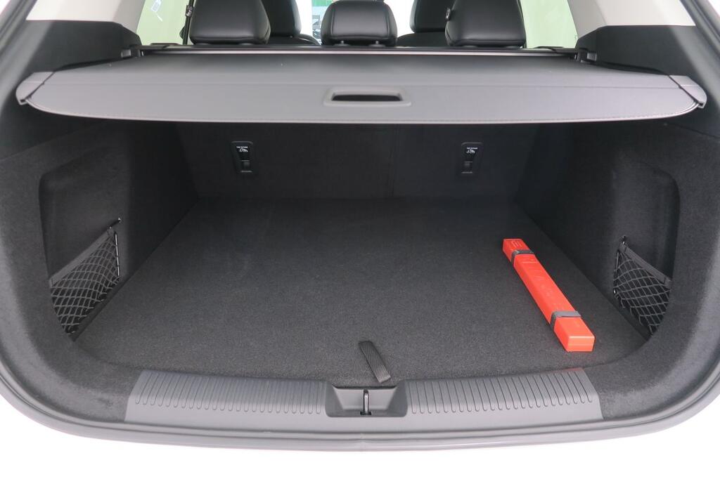 MG HS SUV 1.5 HEV EHS HYBRID+ 224 LUXURY 224 5P 19