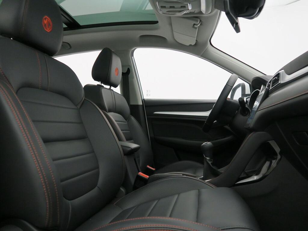 MG ZS SUV 1.5 LUXURY 106 5P 12