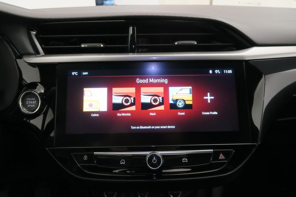 Opel Corsa GS 1.2T XHL100 CV 5P 9