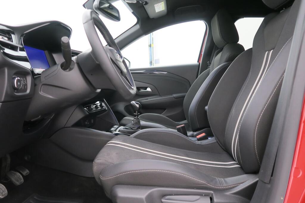 Opel Corsa GS 1.2T XHL100 CV 5P 17