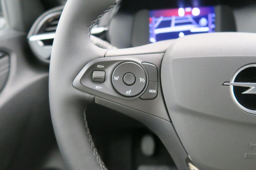 Opel Corsa GS 1.2T XHL100 CV 5P 12