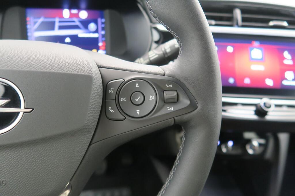 Opel Corsa GS 1.2T XHL100 CV 5P 13