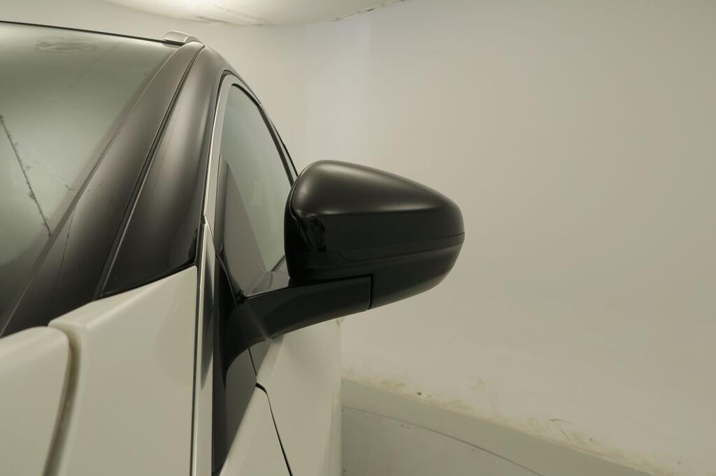 Opel Grandland GRANDLAND GLX 1.2  DESIGN LINE 130CV 5P 23