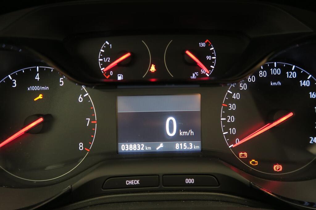 Opel Grandland GRANDLAND GLX 1.2  DESIGN LINE 130CV 5P 10