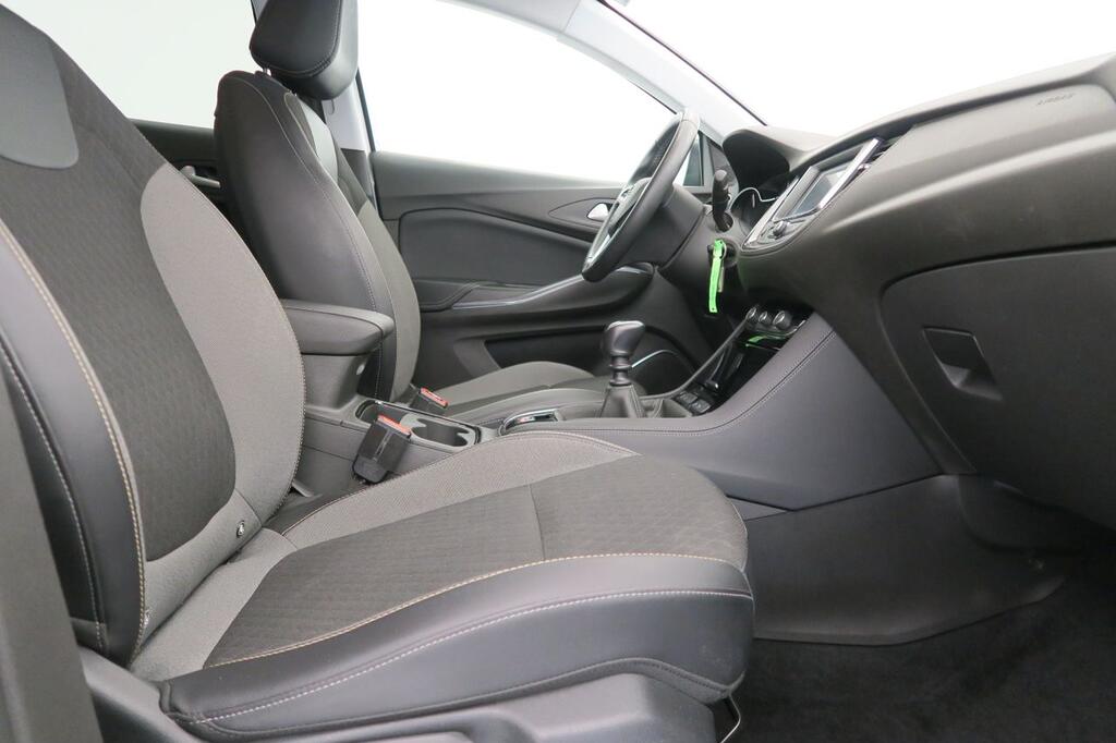 Opel Grandland GRANDLAND GLX 1.2  DESIGN LINE 130CV 5P 17