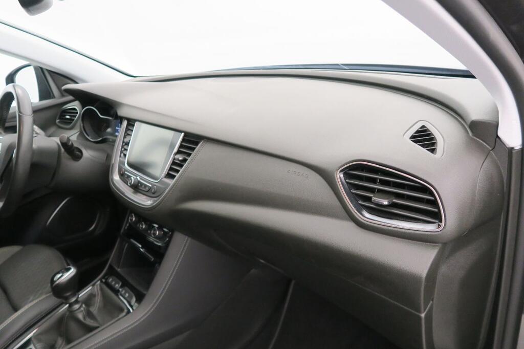 Opel Grandland ULTIMATE 1.2T S&S MT6 130CV 15