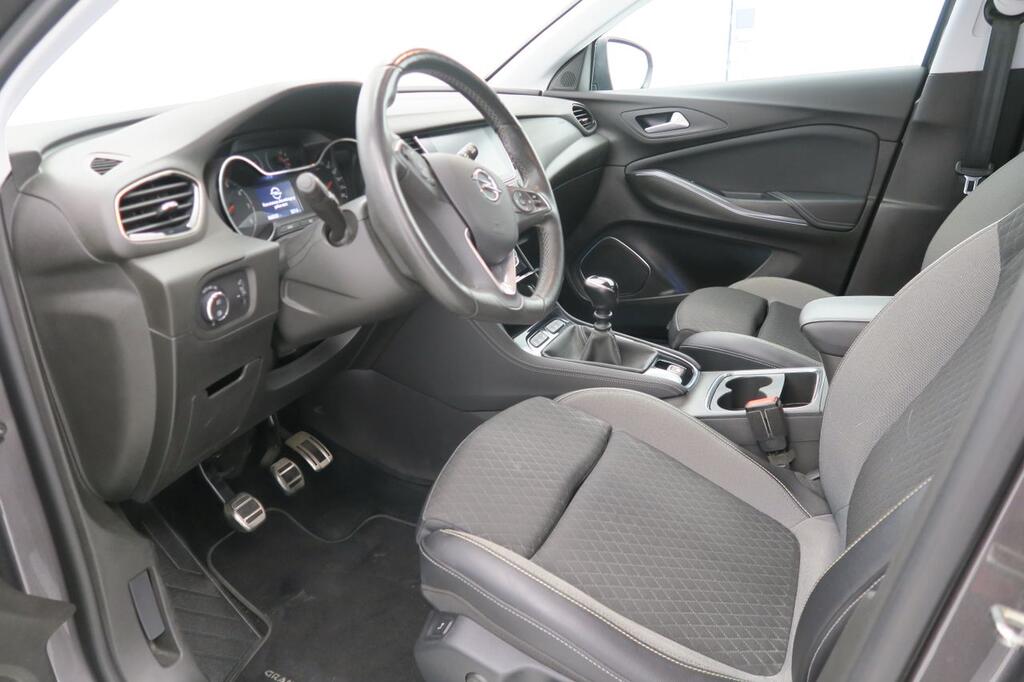 Opel Grandland ULTIMATE 1.2T S&S MT6 130CV 7