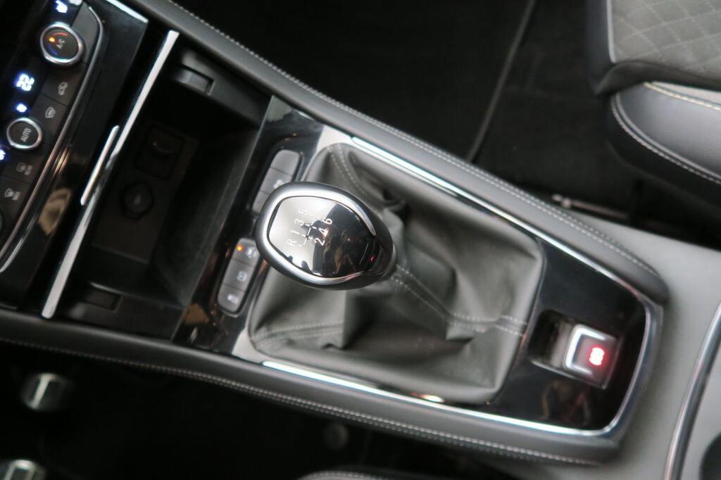 Opel Grandland ULTIMATE 1.2T S&S MT6 130CV 12