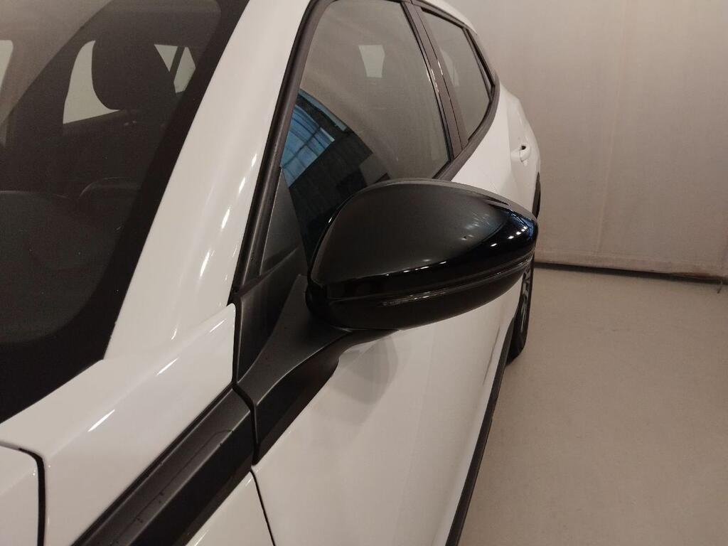 Peugeot 2008 ACTIVE 1.2 PURETECH 100 CV S&S 5P 17