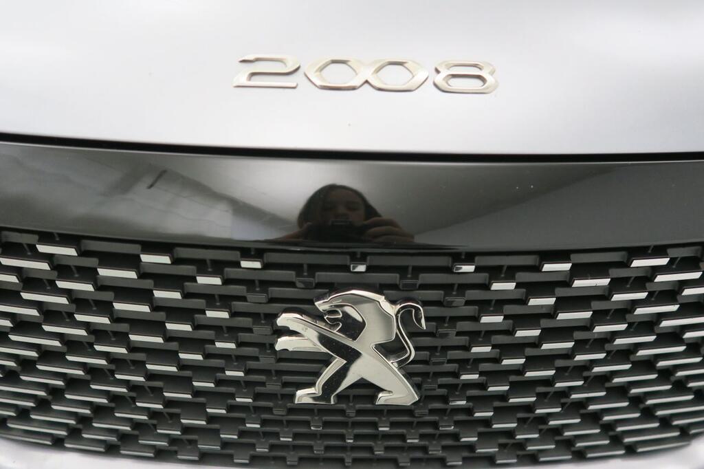 Peugeot 2008 ALLURE 1.2 PURETECH 100CV S&S 6VEL MAN 19