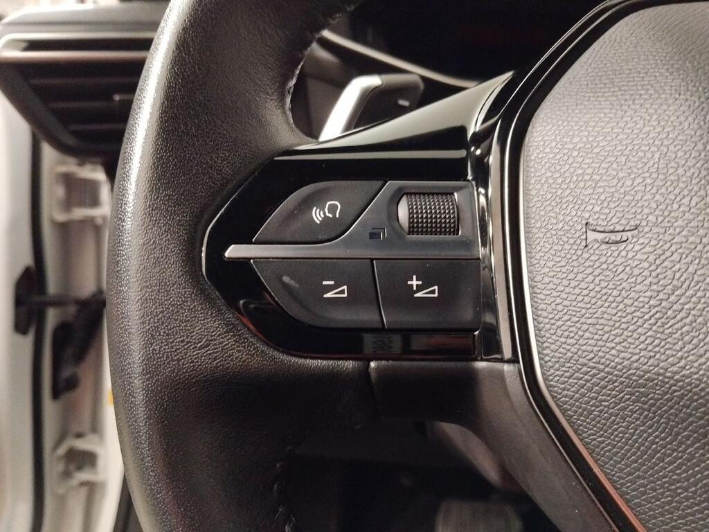 Peugeot 2008 ALLURE PACK 1.5 BLUEHDI 130 CV AUTO S&S 5P 8
