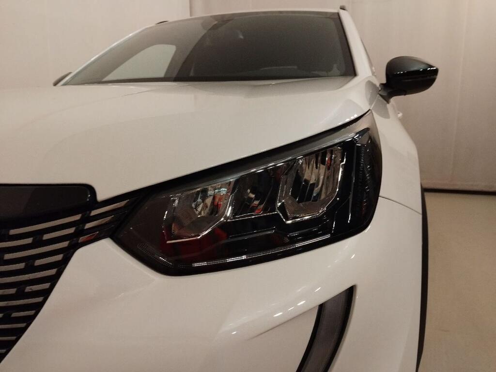 Peugeot 2008 ALLURE PACK 1.5 BLUEHDI 130 CV AUTO S&S 5P 17