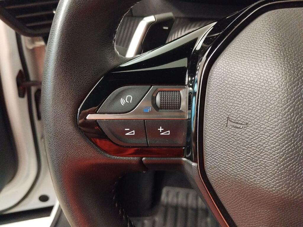 Peugeot 2008 ALLURE PACK 1.5 BLUEHDI 130 CV S&S AUTO 5P 8