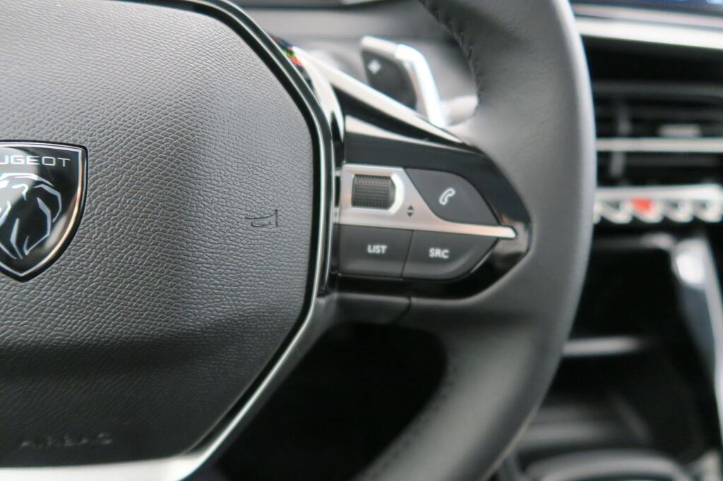Peugeot 208 5P ACTIVE 1.2 HYBRID 100 EDCS6 5P 11