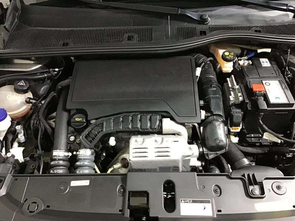 Peugeot 208 ALLURE 1.2 PURETECH 100 CV 5P 19