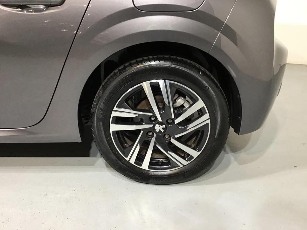 Peugeot 208 ALLURE 1.2 PURETECH 100 CV 5P 23